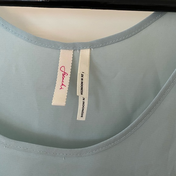 Basic Blue Tank - Picture 3 of 3